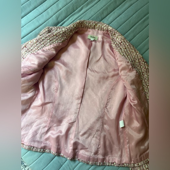Neiman Marcus Tweed pink blazer - Picture 8 of 11